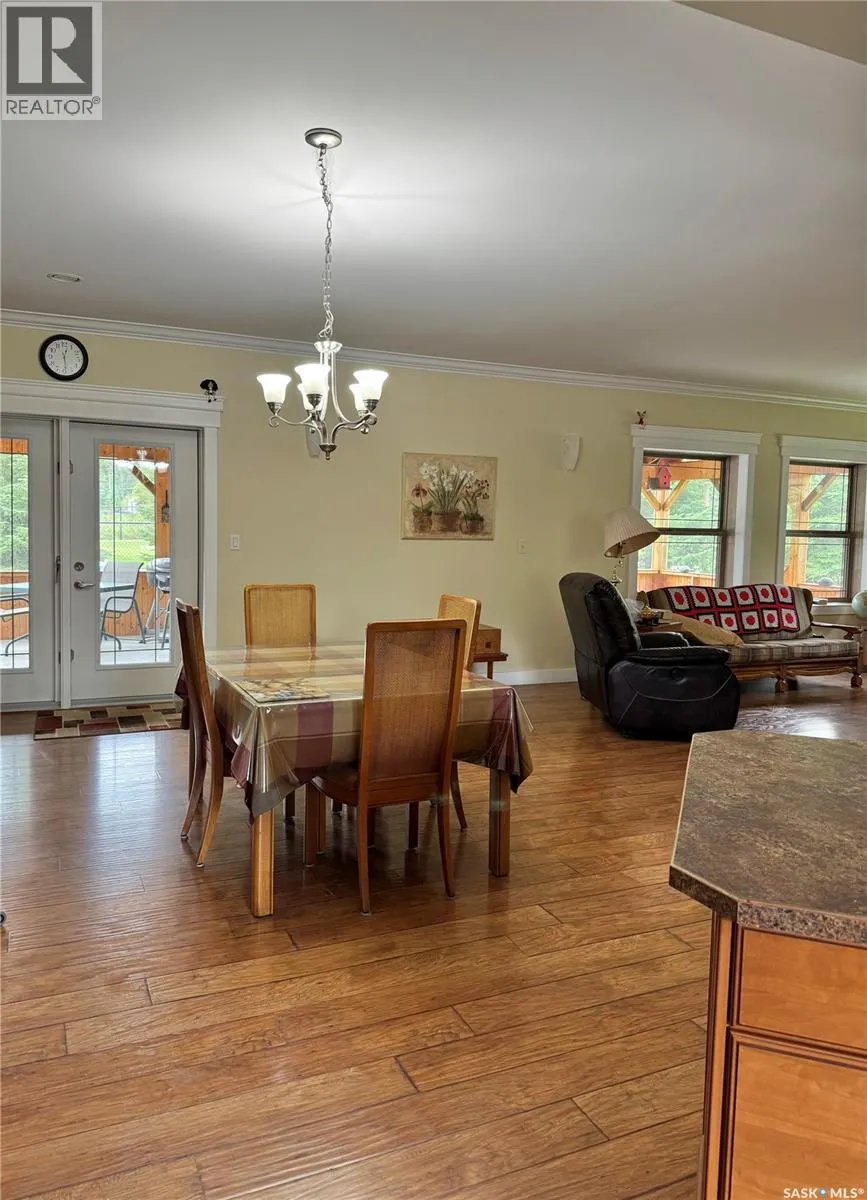 21 Fairway DRIVE