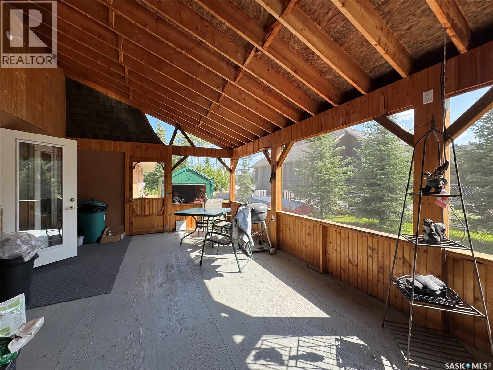 21 Fairway DRIVE