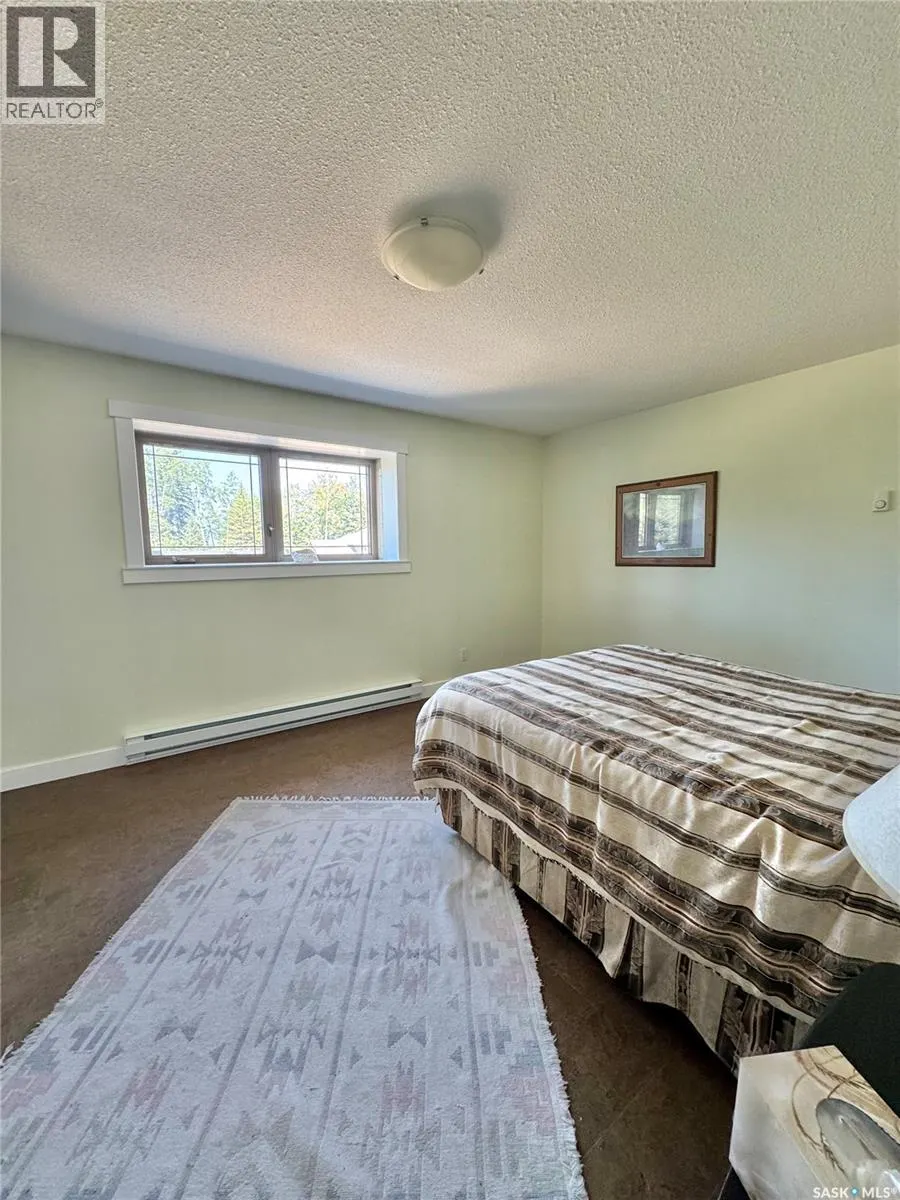 21 Fairway DRIVE