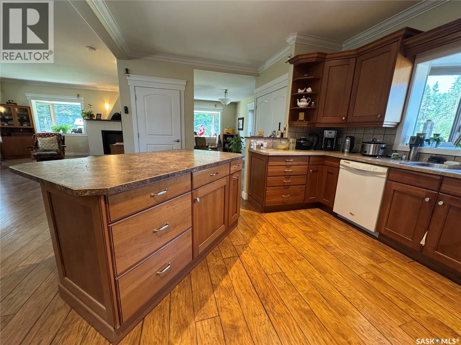 21 Fairway DRIVE