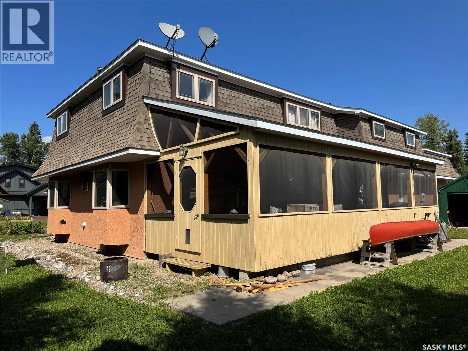 21 Fairway DRIVE