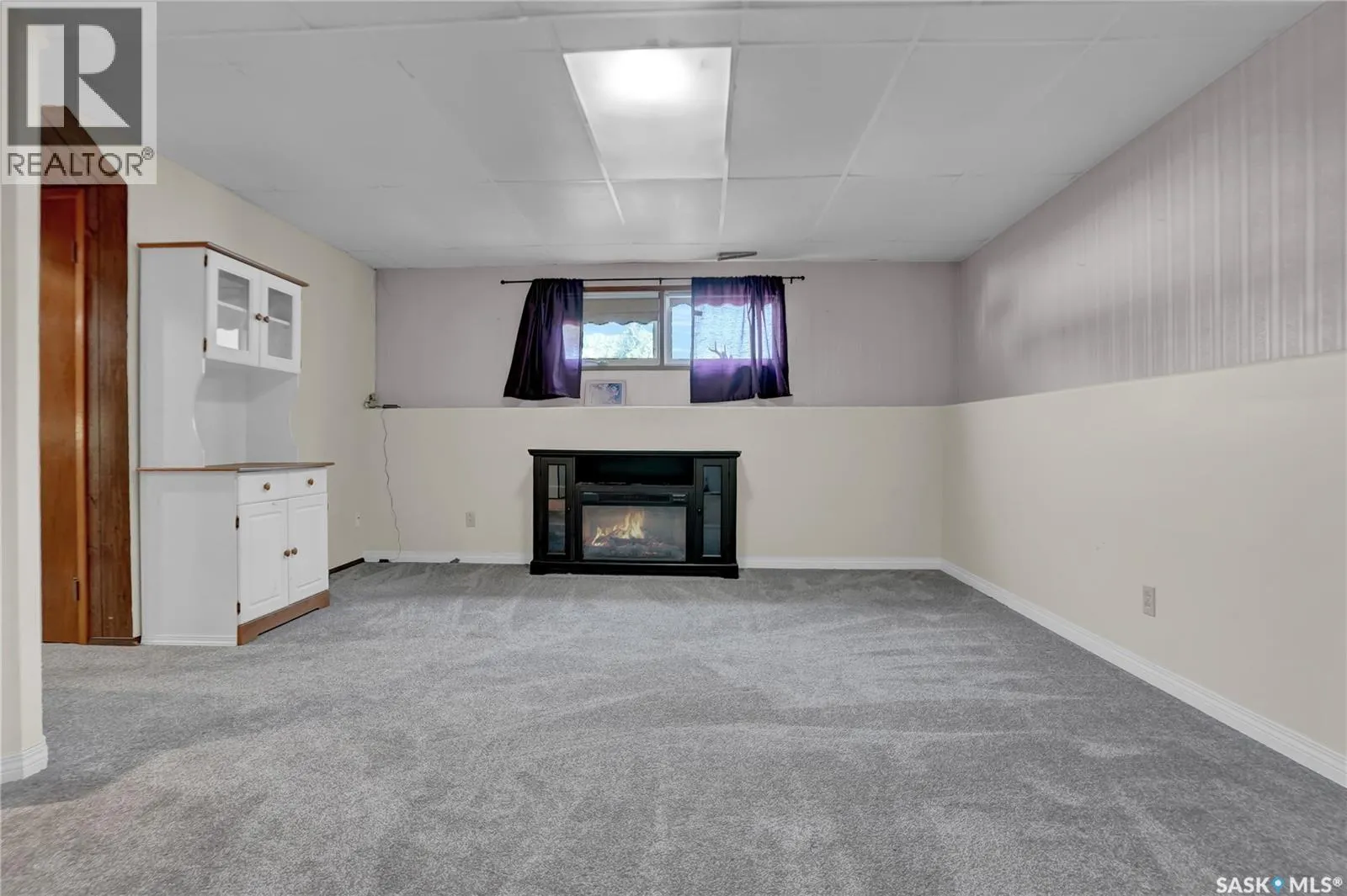 1507 Caribou STREET W
