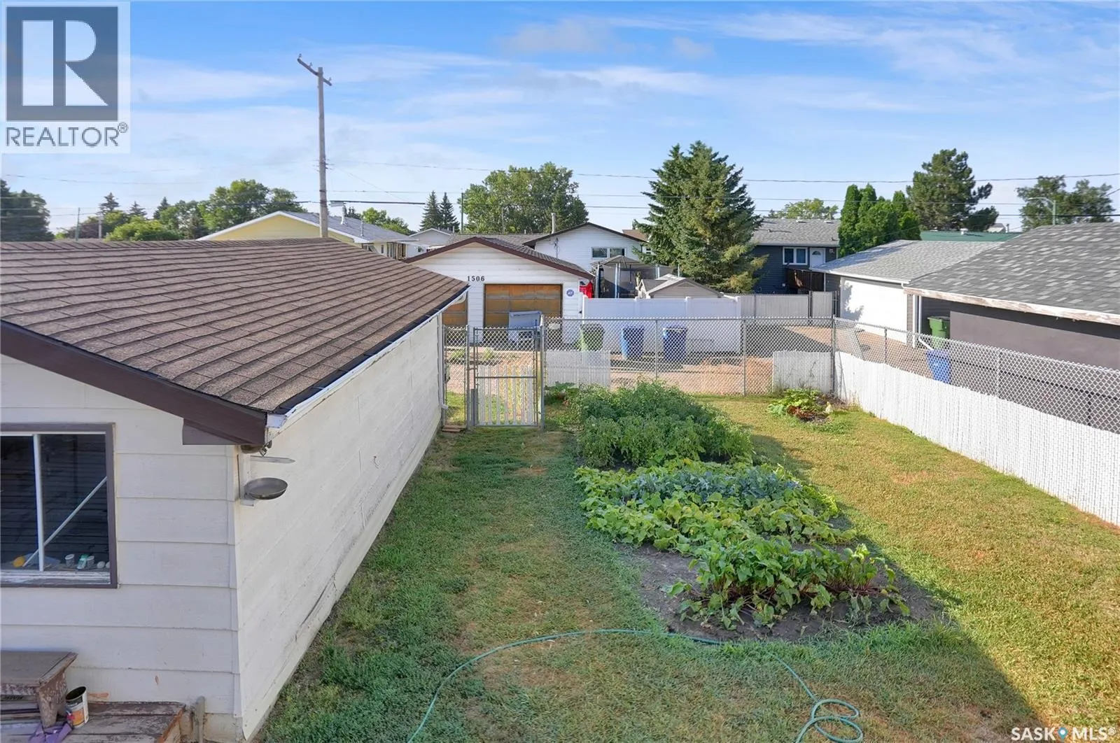1507 Caribou STREET W