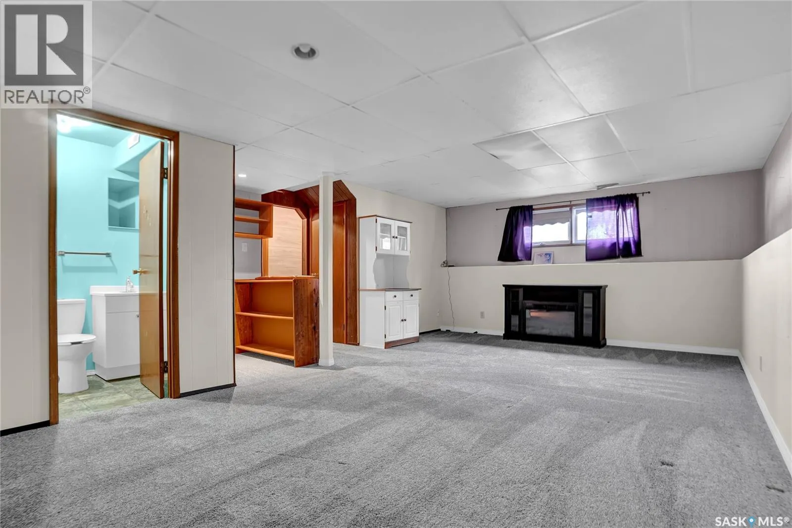 1507 Caribou STREET W
