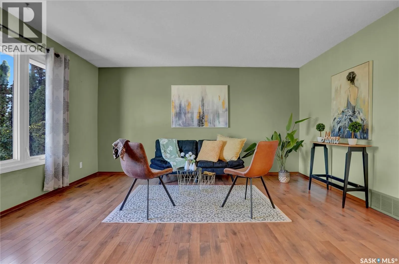 1507 Caribou STREET W