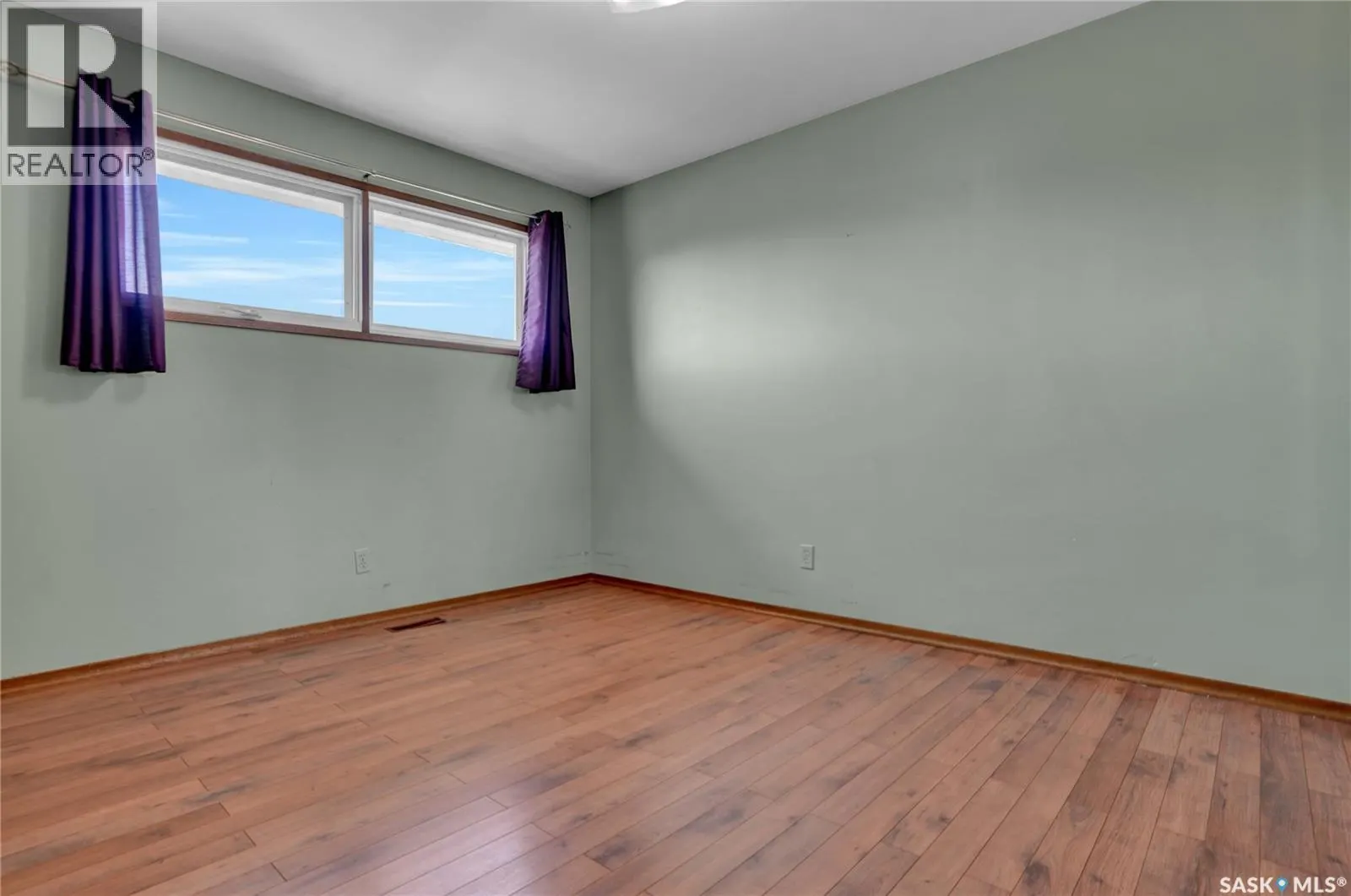 1507 Caribou STREET W