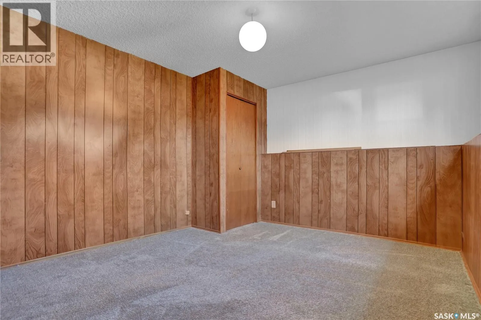 1507 Caribou STREET W