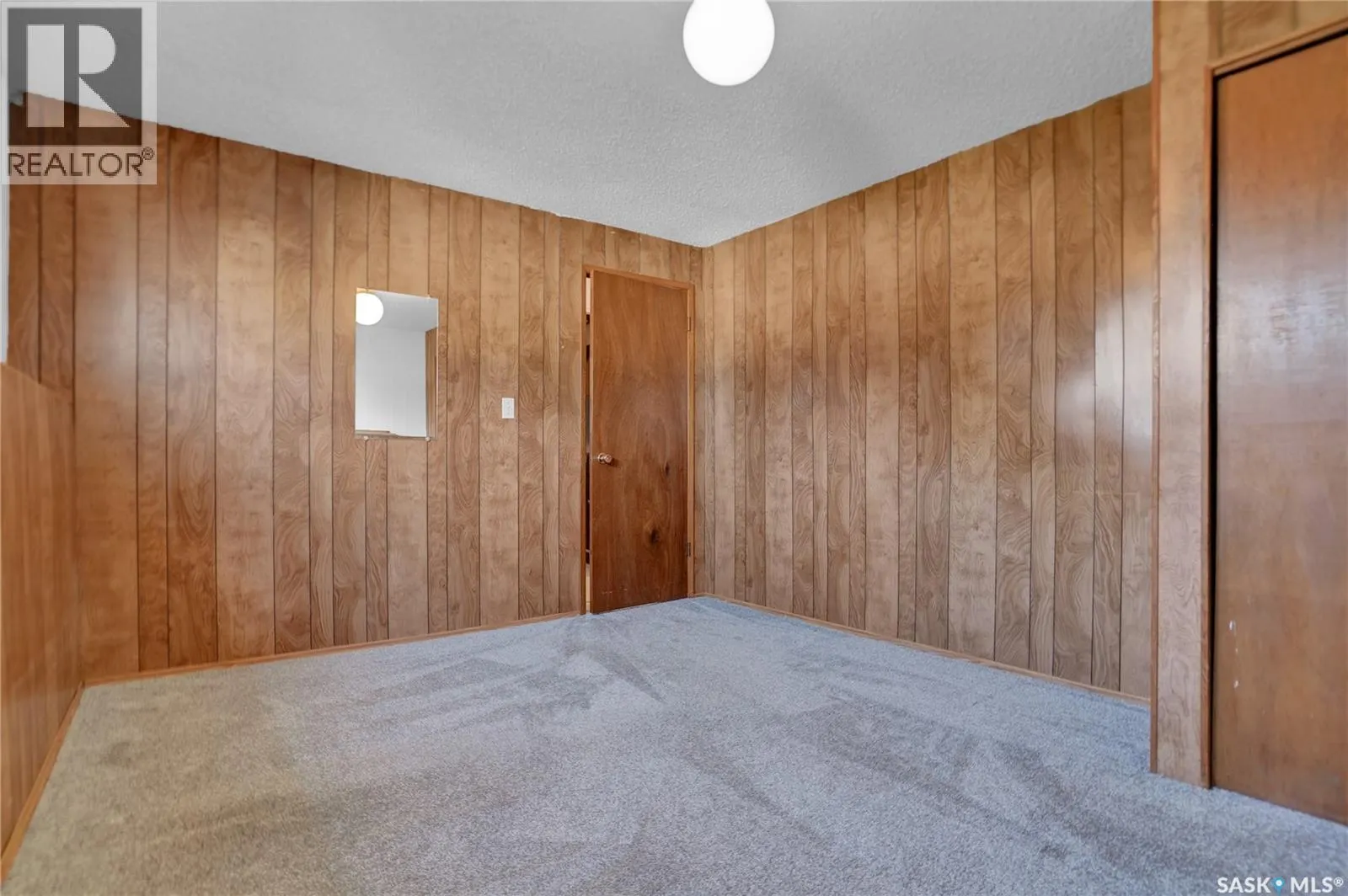 1507 Caribou STREET W