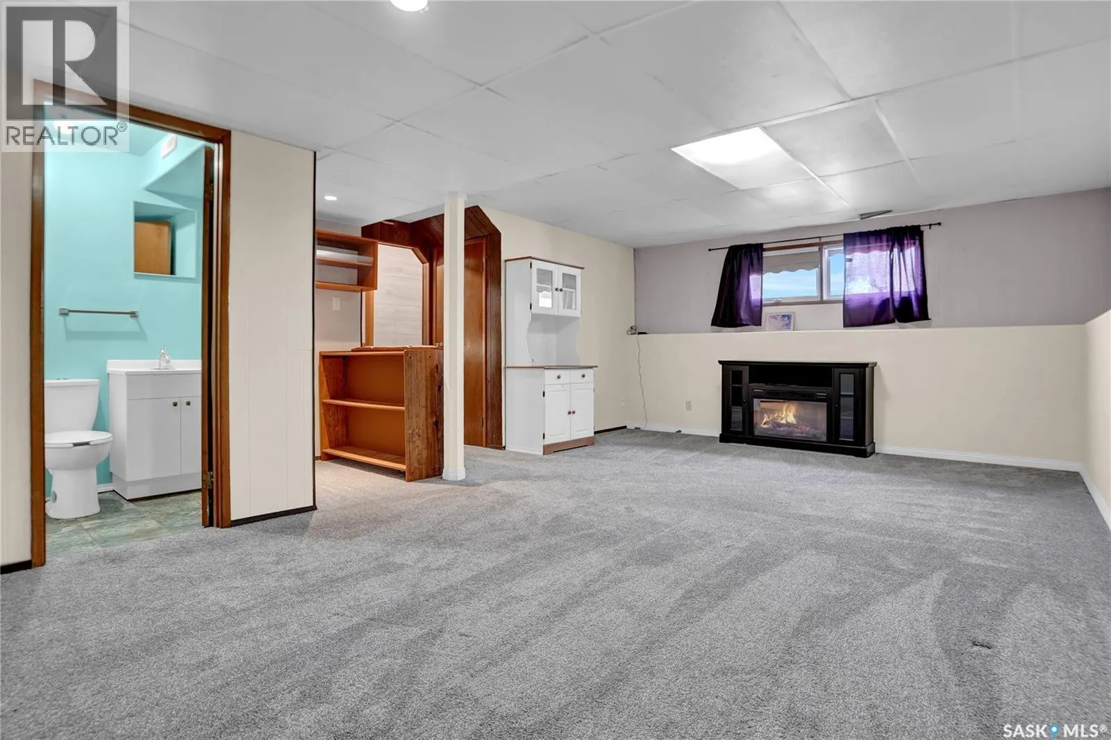 1507 Caribou STREET W