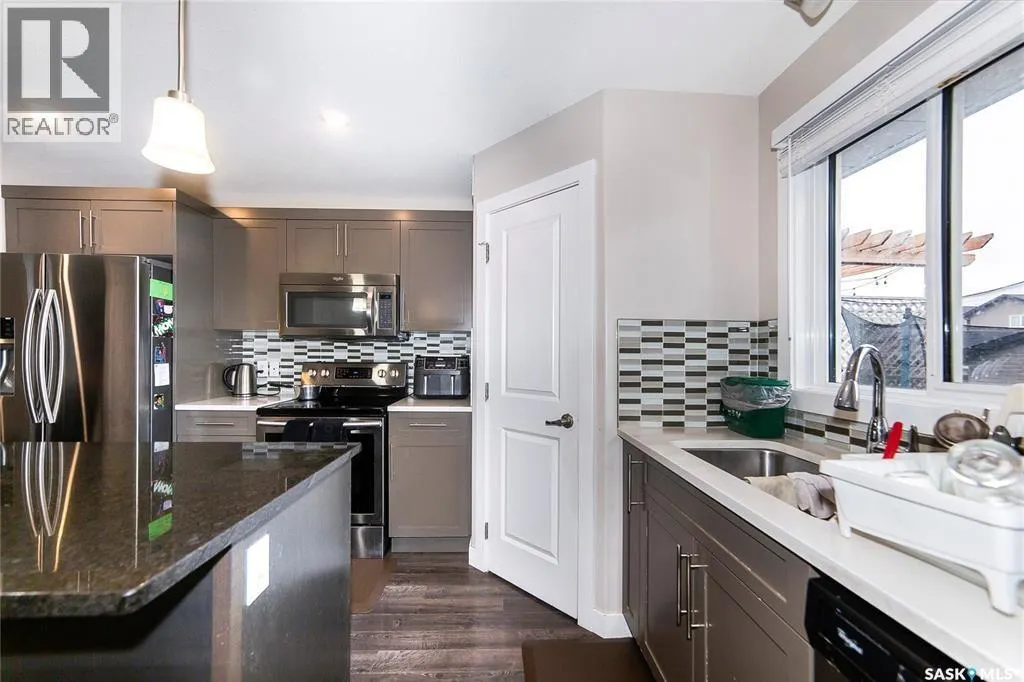 155 Marlatte CRESCENT