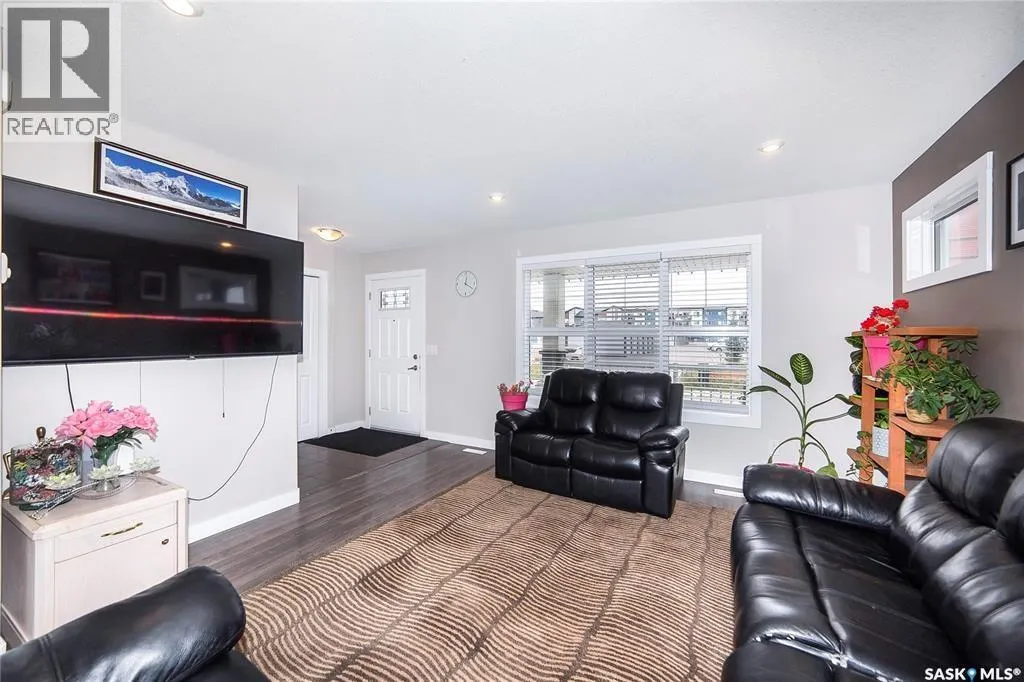 155 Marlatte CRESCENT