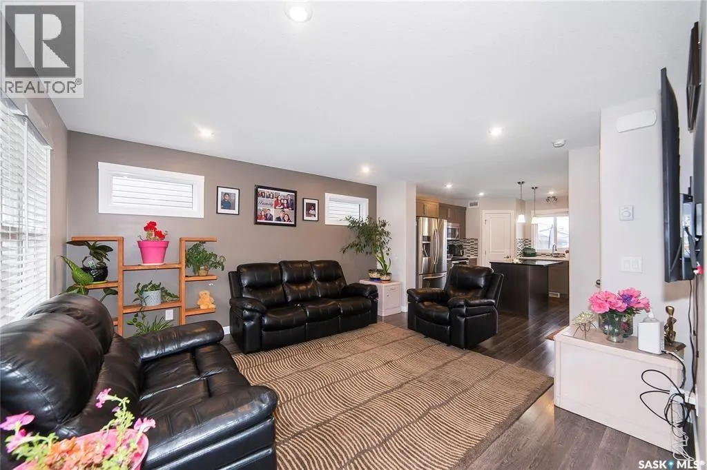 155 Marlatte CRESCENT