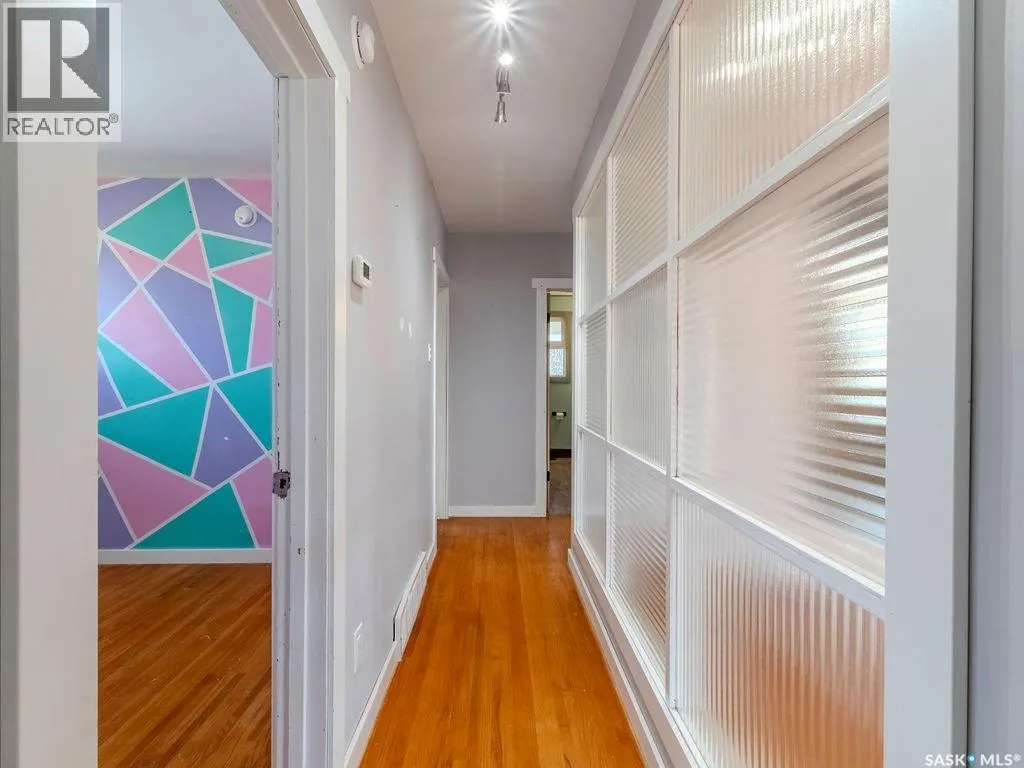120 1st STREET N