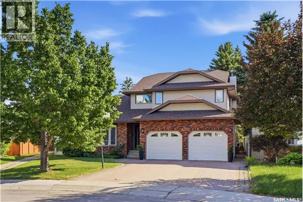 130 Mulcaster CRESCENT