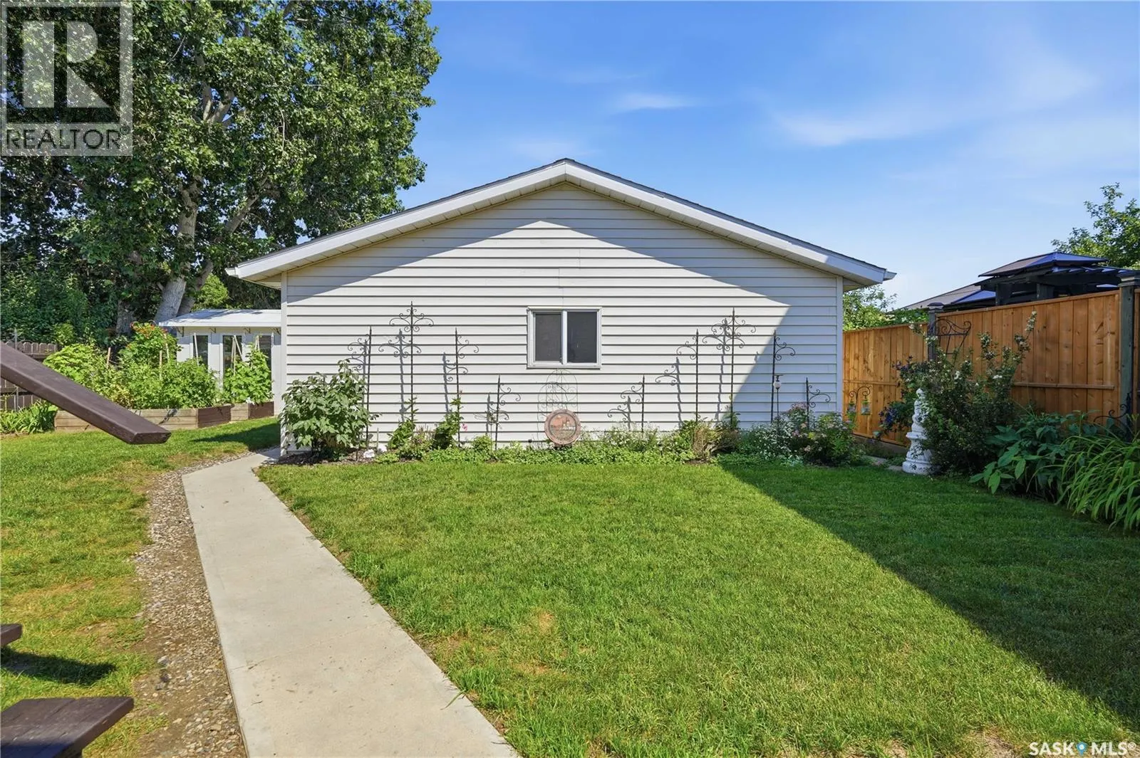 1630 Spadina DRIVE