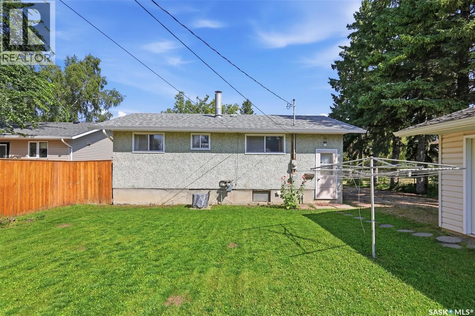 370 Taylor AVENUE