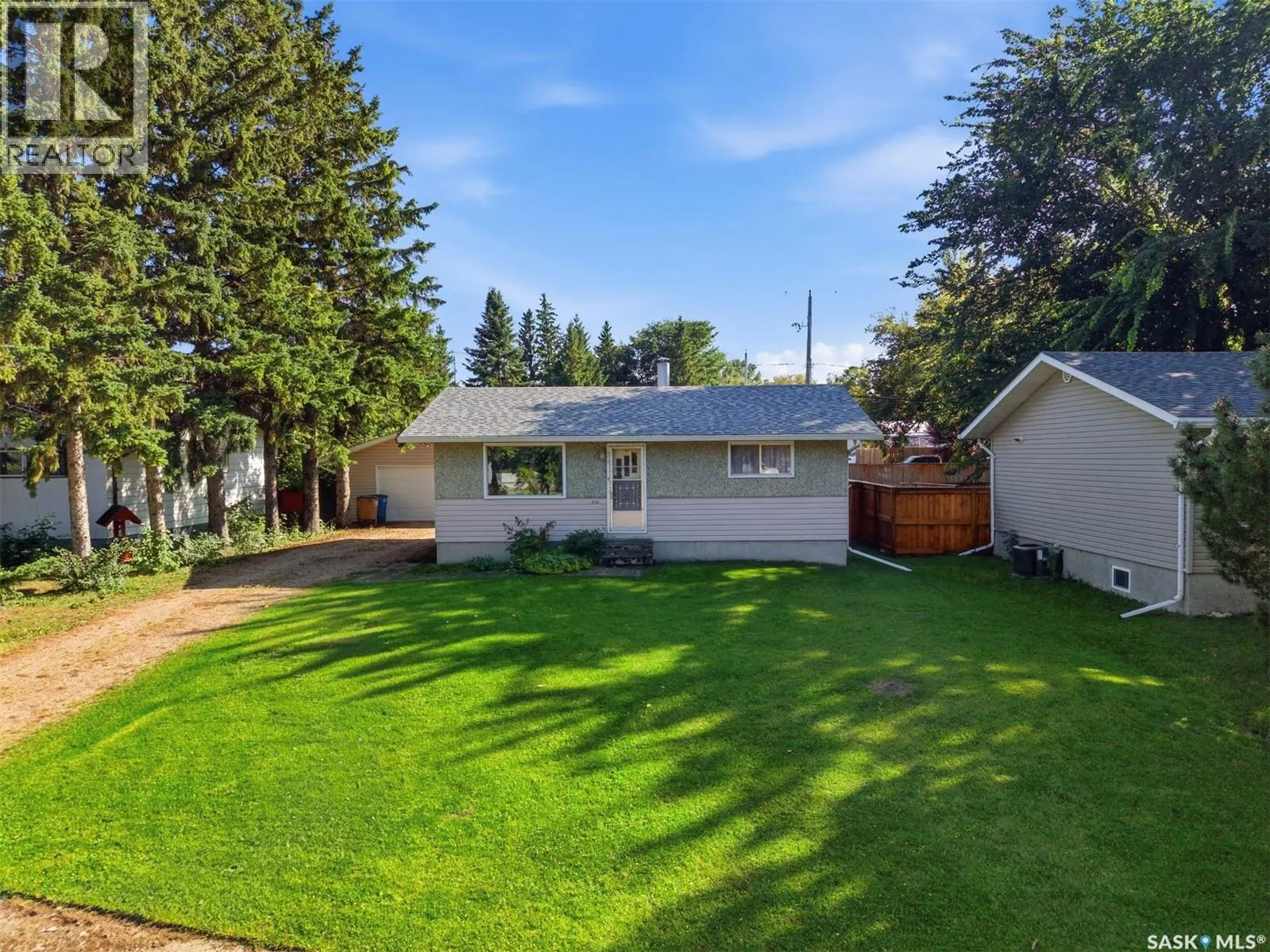 370 Taylor AVENUE