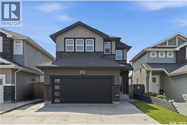 451 Veltkamp CRESCENT