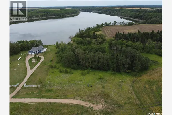 128 Crescent Bay ROAD