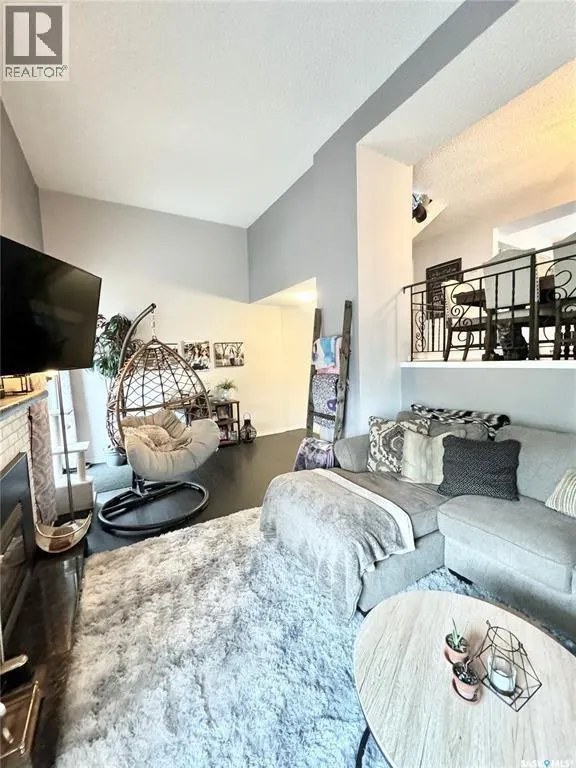 1908 3rd AVENUE E