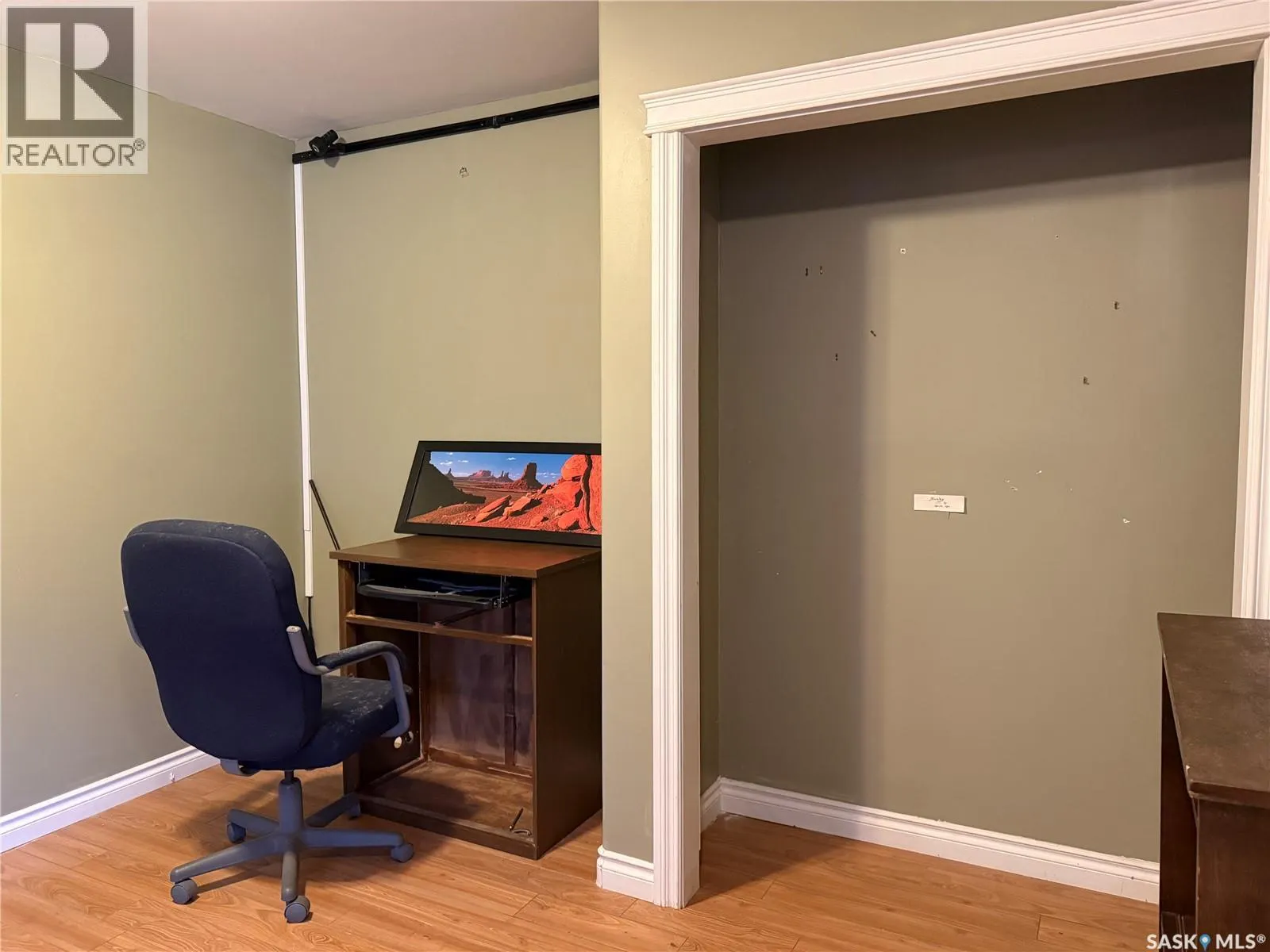 71 Ross STREET W