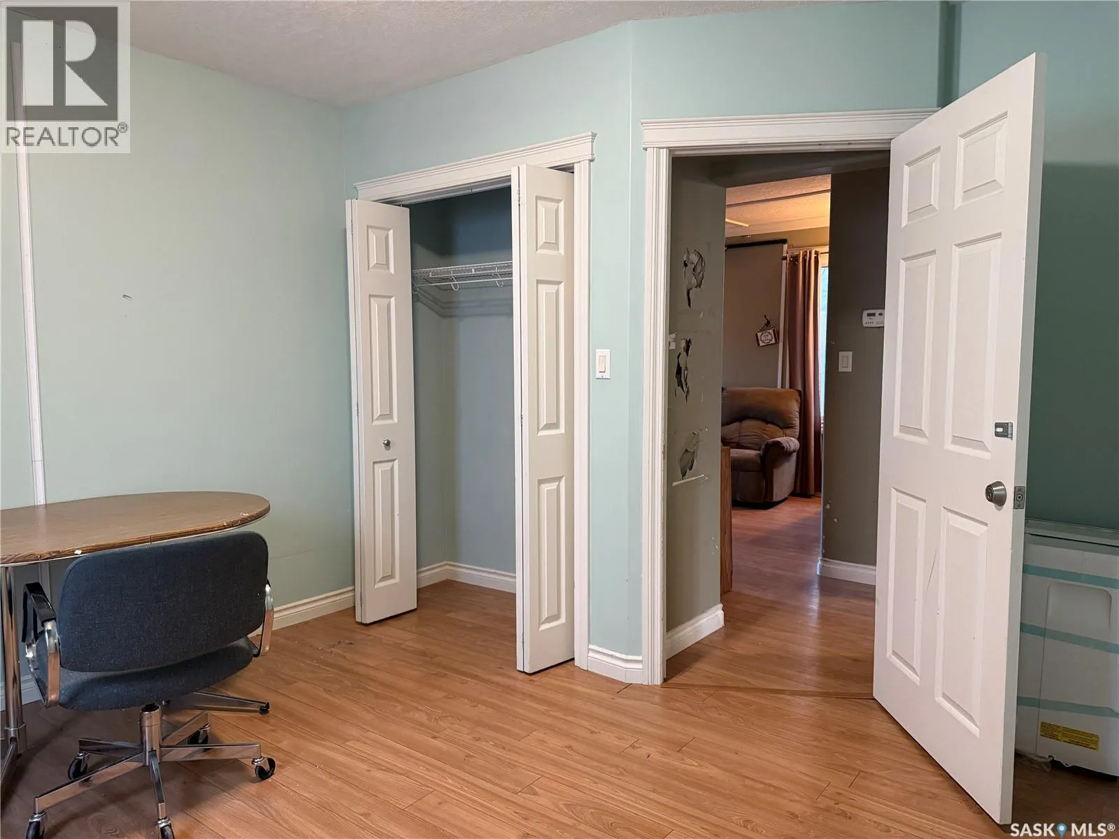 71 Ross STREET W