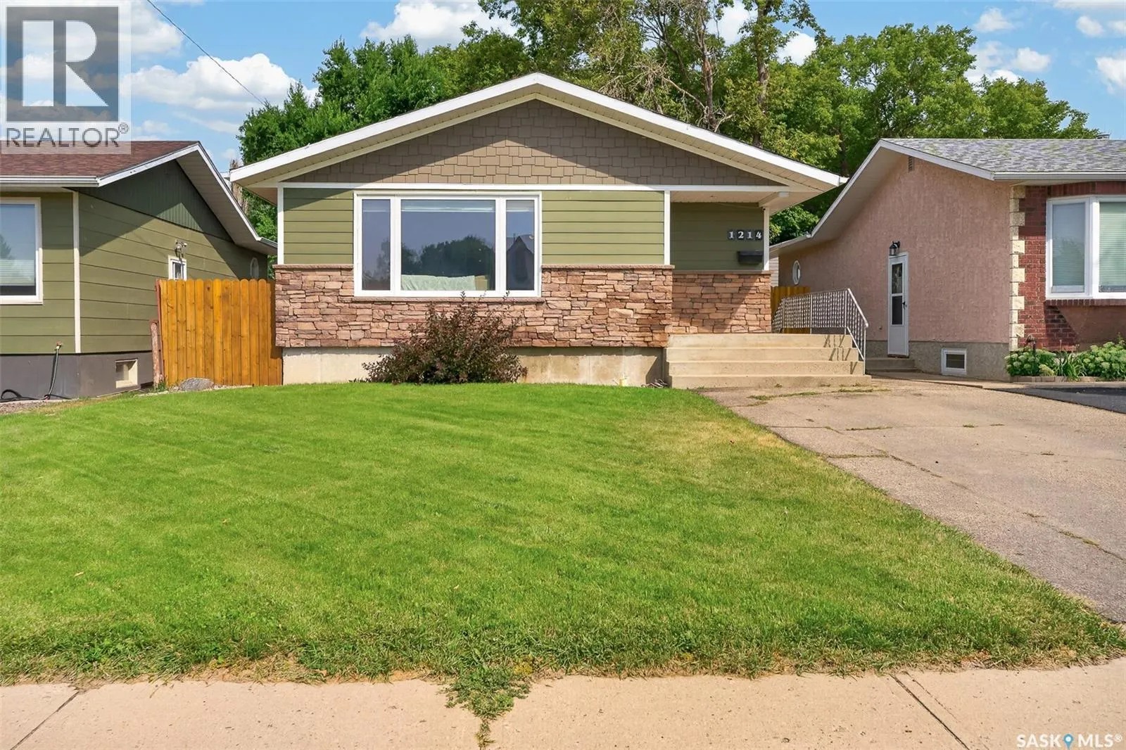 1214 Grandview STREET W