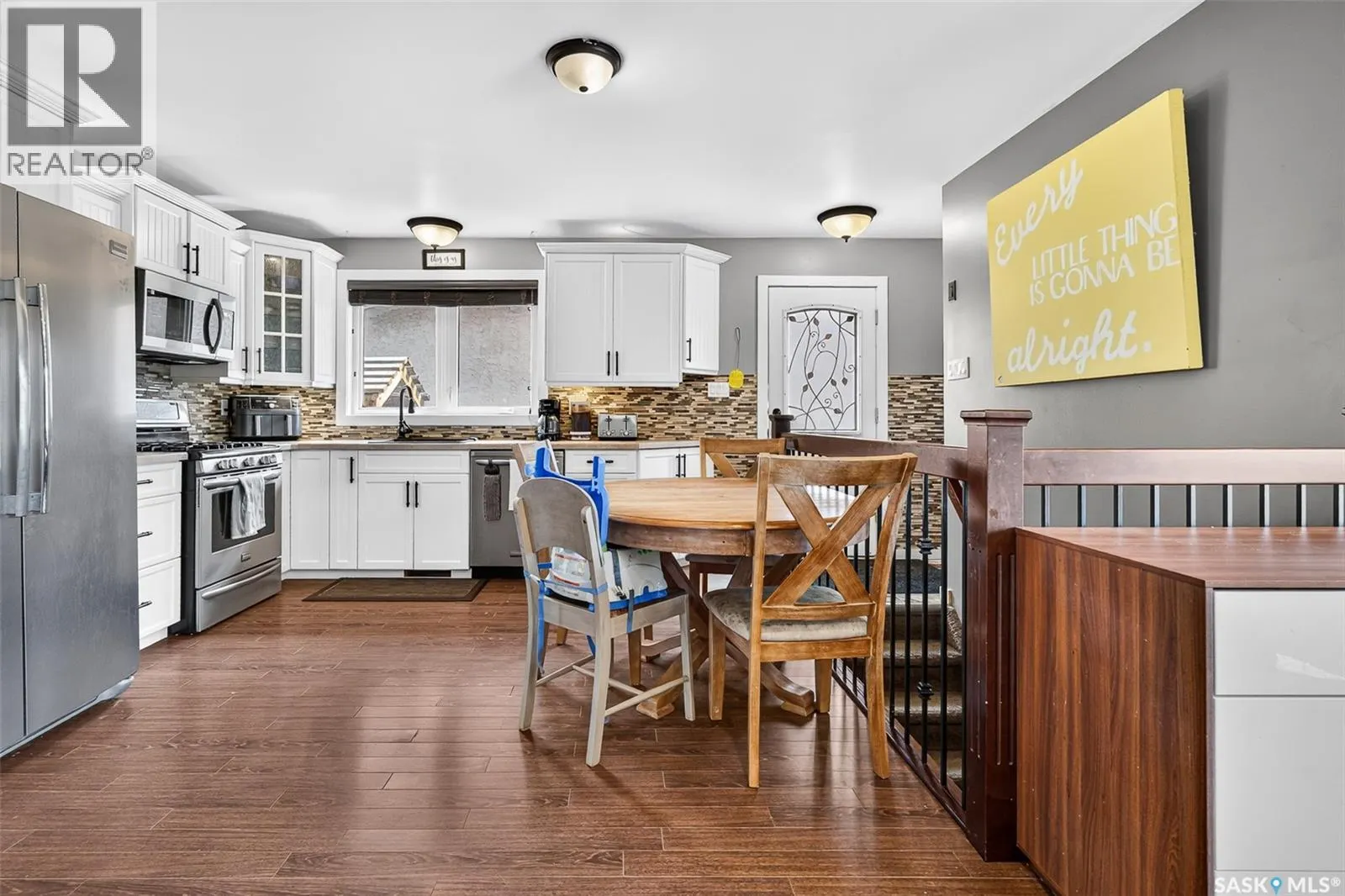 1214 Grandview STREET W