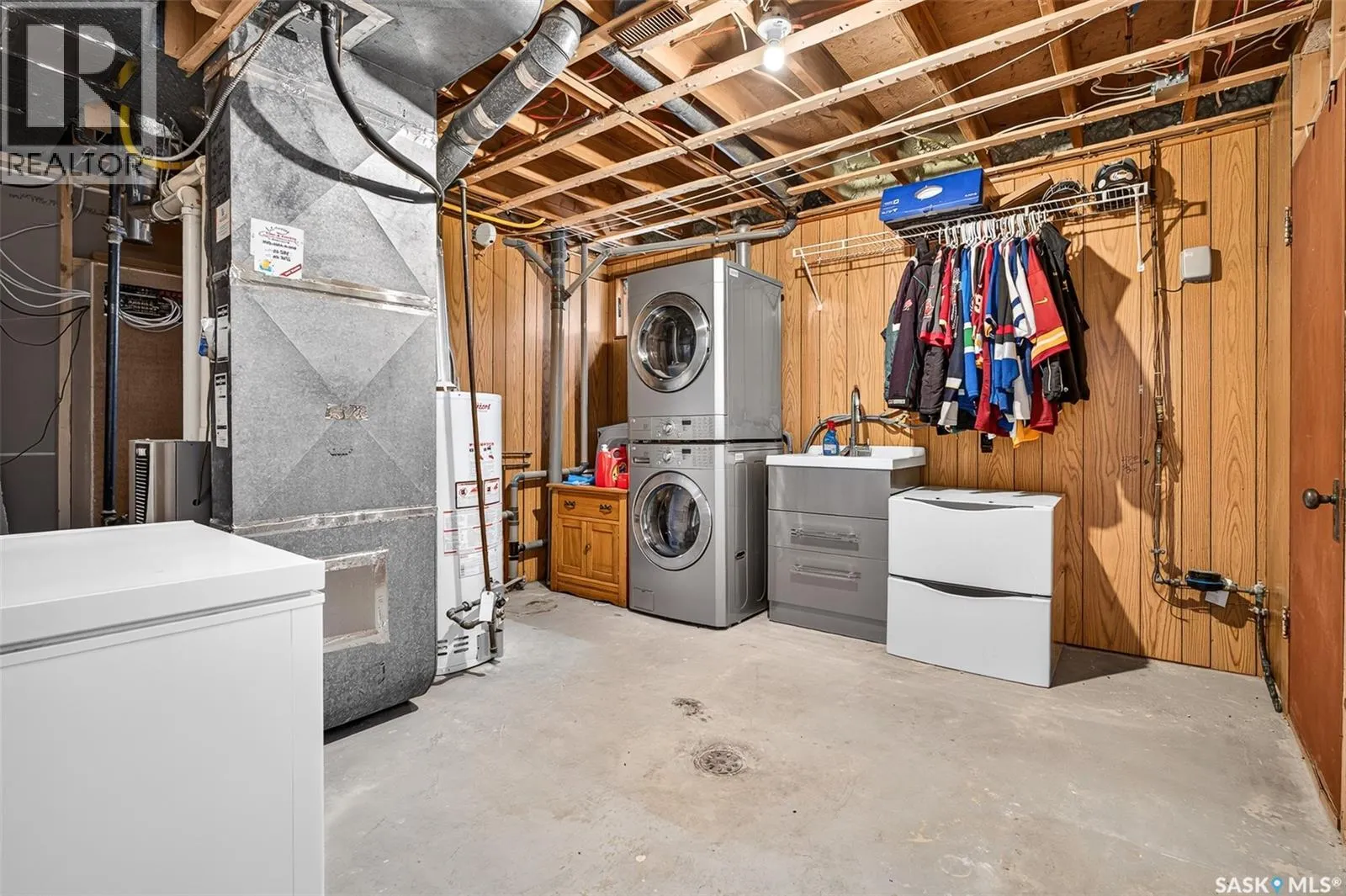 1214 Grandview STREET W