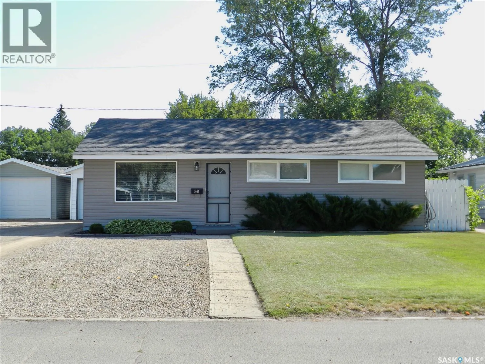 1037 Bogue AVENUE