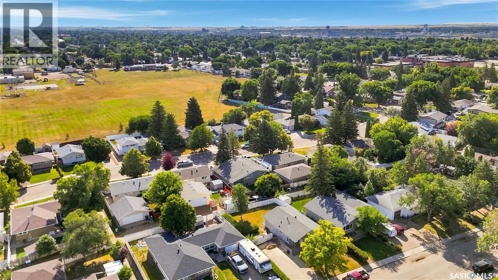 1312 King CRESCENT