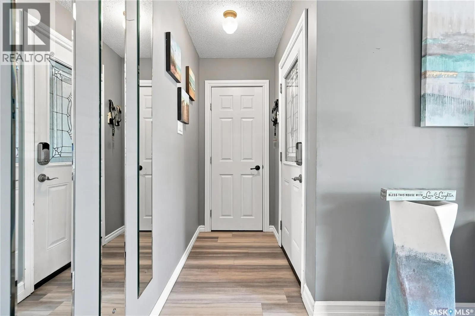 1312 King CRESCENT