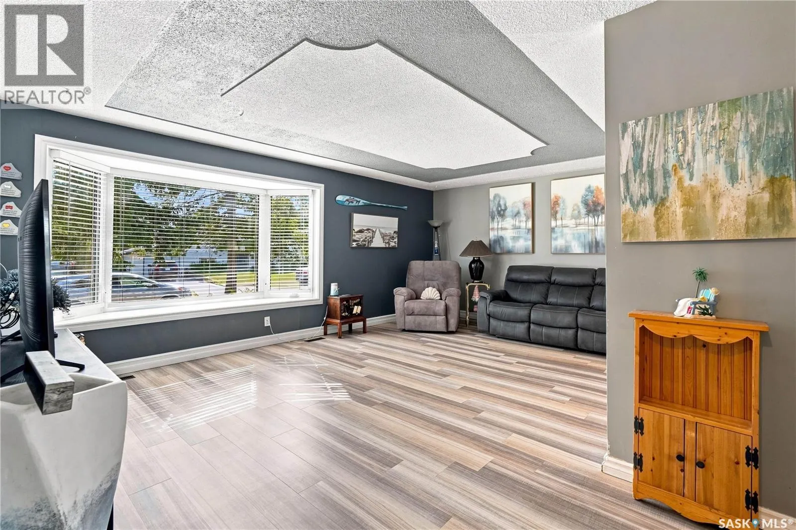 1312 King CRESCENT