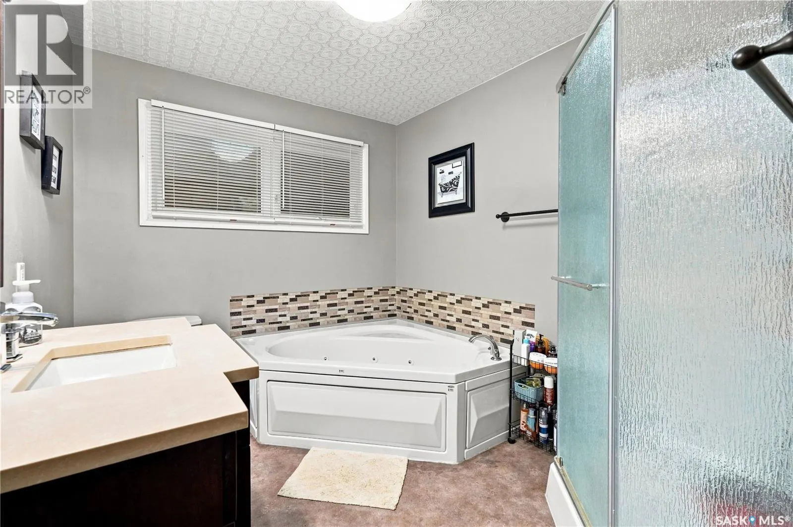 1312 King CRESCENT