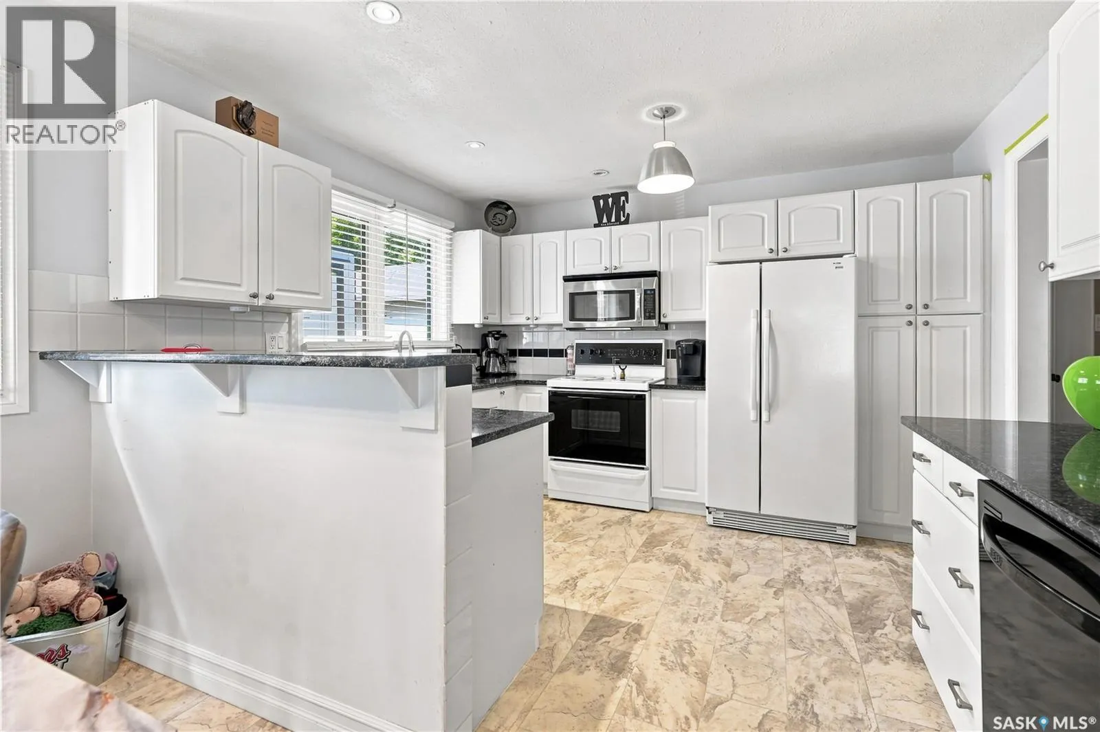 1312 King CRESCENT
