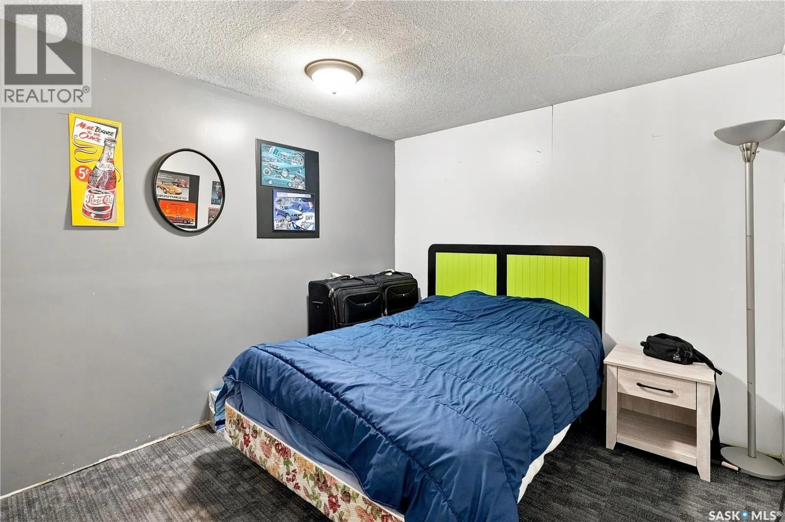 1312 King CRESCENT