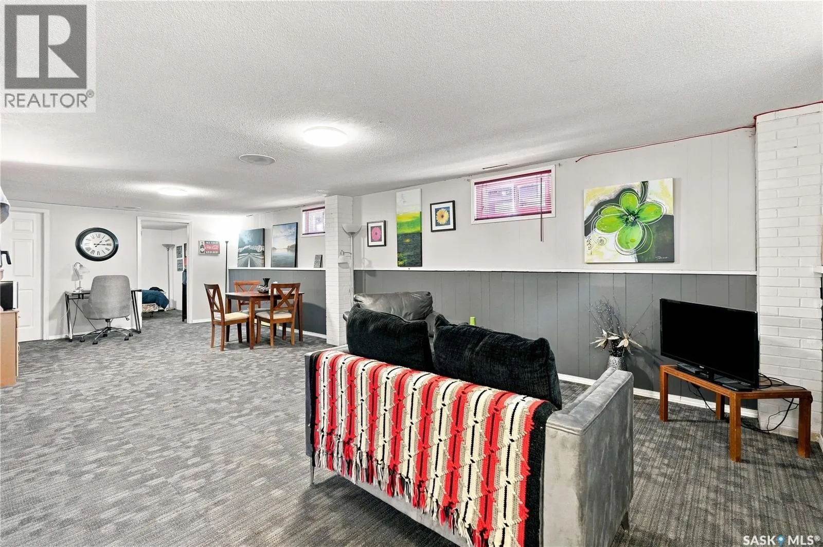 1312 King CRESCENT