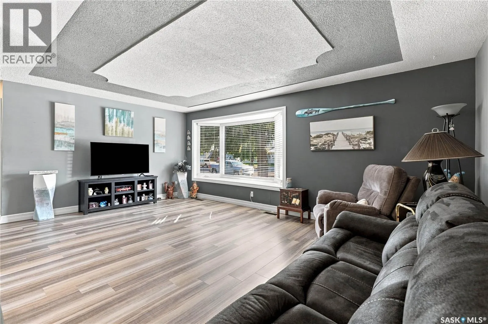 1312 King CRESCENT
