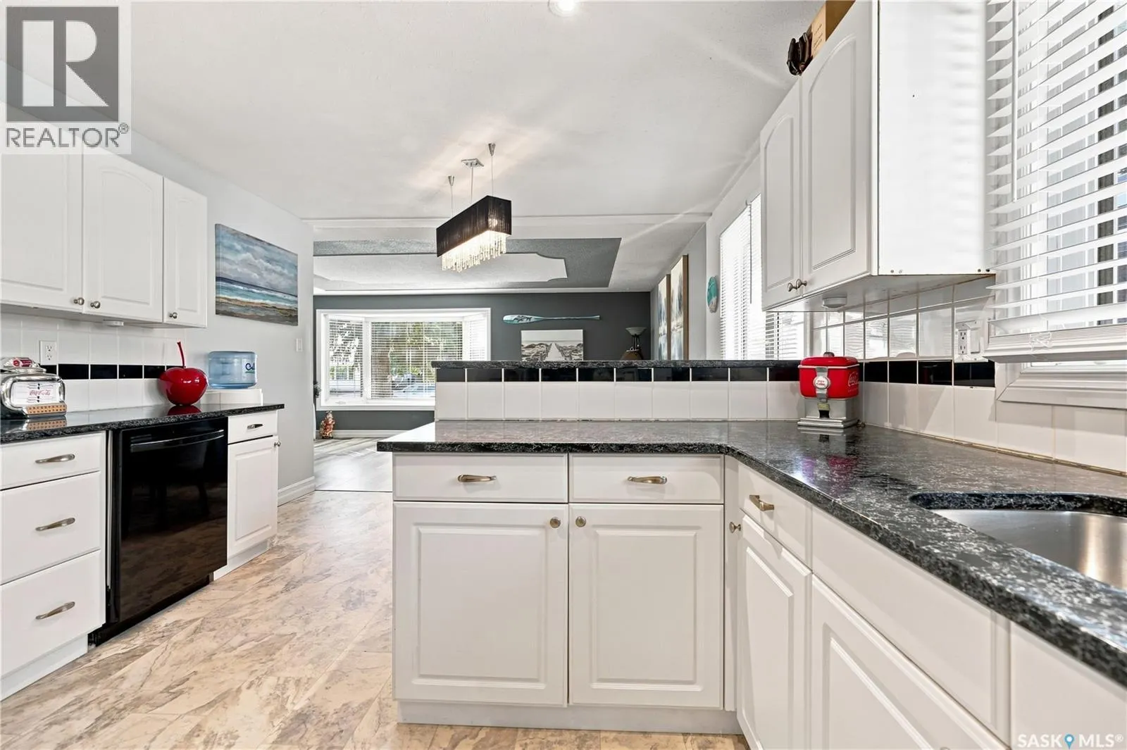 1312 King CRESCENT