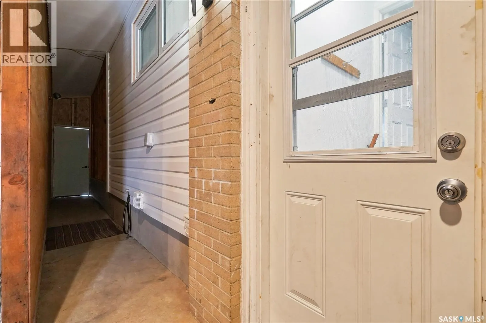 1312 King CRESCENT
