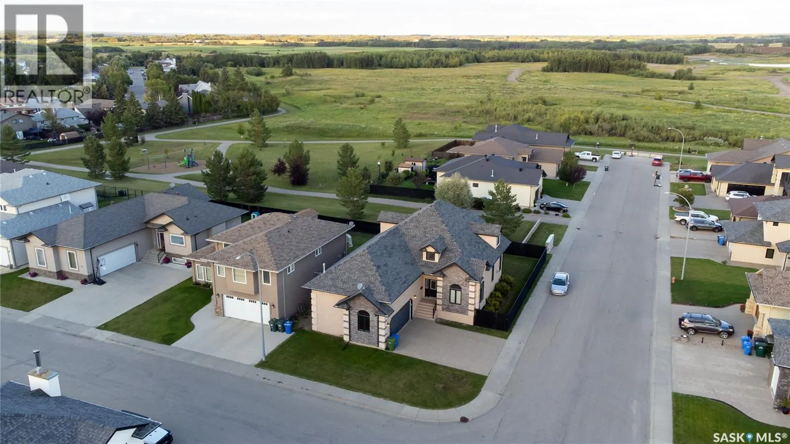 62 Glen Howard WAY