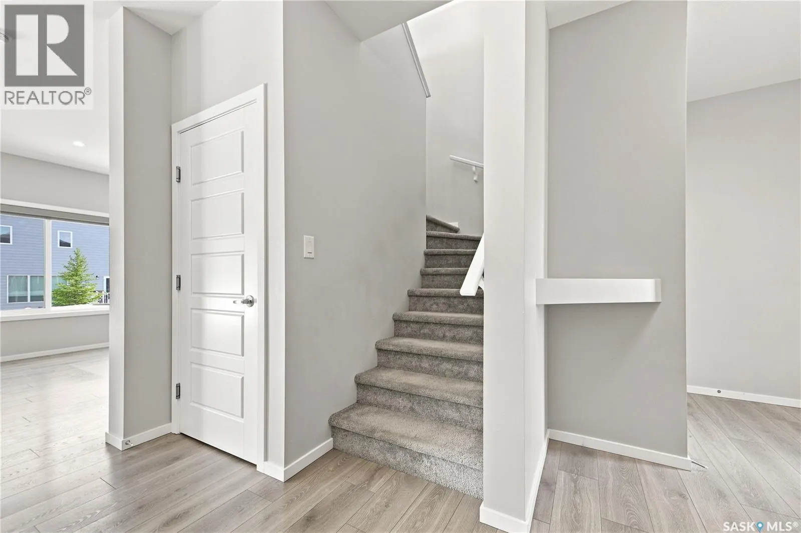 450 Aniskotaw WAY