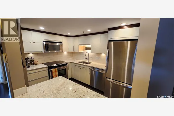 1007 311 6th AVENUE N