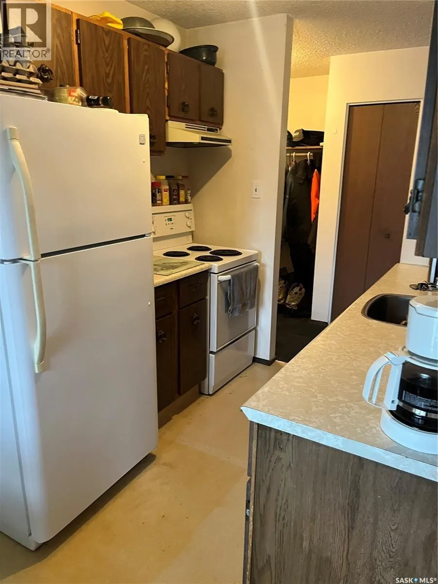 250 Home STREET W
