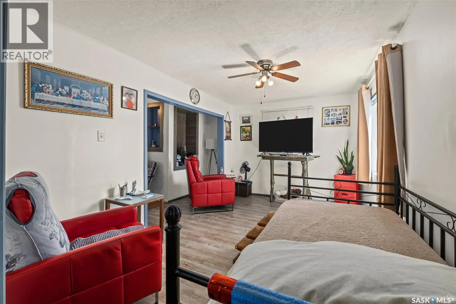 150 31st STREET E
