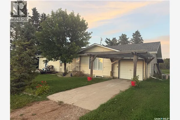 Acreage for sale: Thiessen Acreage, Laird Rm No. 404