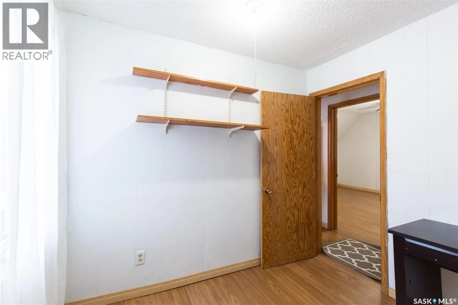 404 Fairford STREET W