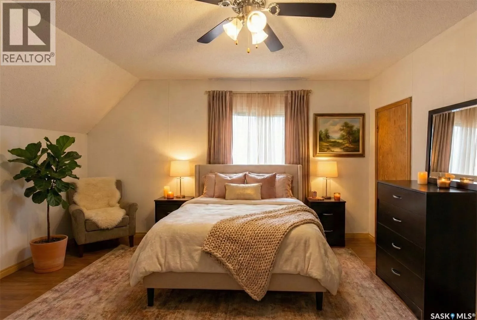 404 Fairford STREET W