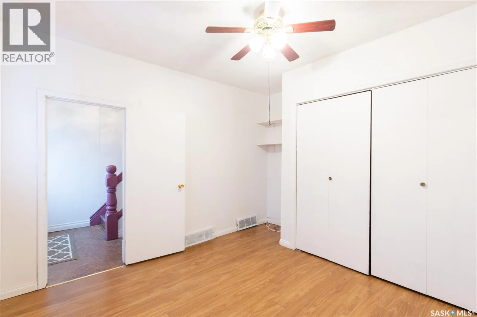 404 Fairford STREET W
