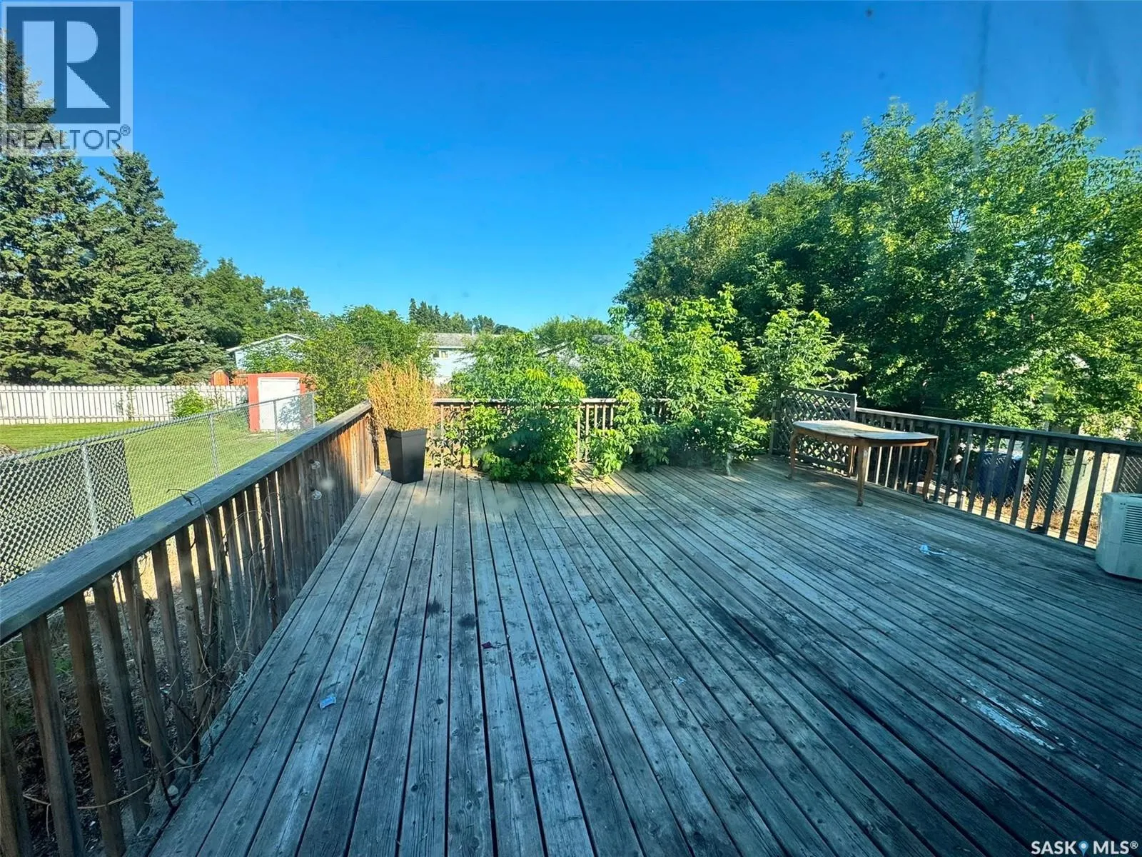 12 Bowerman CRESCENT